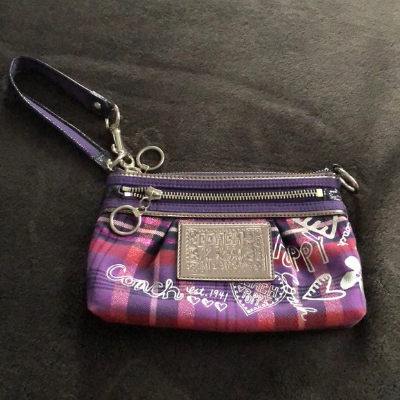 Coach Poppy Wristlet - Picture 1 of 5